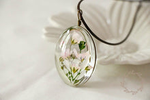 Load image into Gallery viewer, Handmade Flower Necklace
