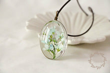 Load image into Gallery viewer, Handmade Flower Necklace
